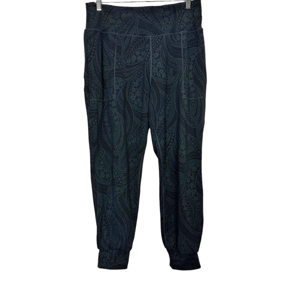 Athleta Salutation Textured Leggings - Picture 2 of 6